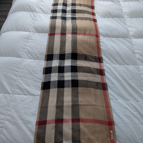 Burberry Silk and Cashmere Scarf - Picture 5 of 16